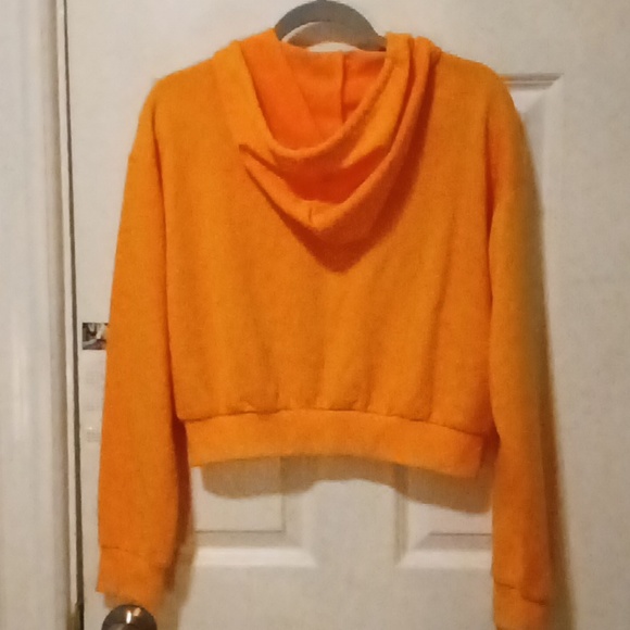 WOMEN'S CROP HOODIE NWOT - Picture 3 of 4